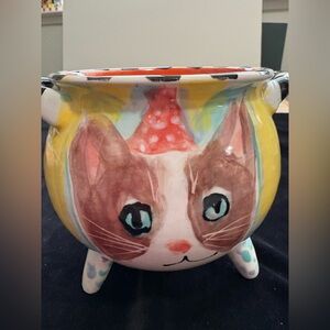 Hand Painted Ceramic Tripod Cat& Pink Roses Caldron wishing Bowl 7”x5”